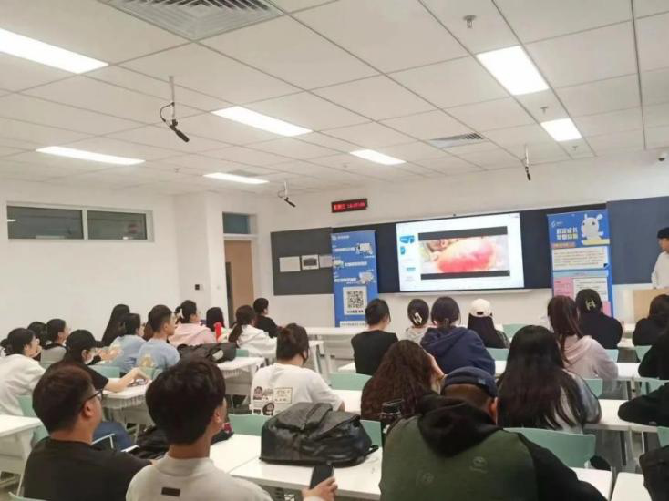 融匯中西，共創未來 青島黃海學院國際商學院的教育文化交流之路